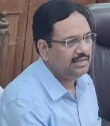 अवैध निर्माण की फाइल गायब करने के आरोपी कनिष्ठ लिपिक सुबीर भाल को निलंबित कर दिया