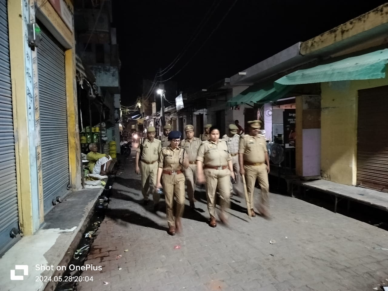 जनपद कासगंज में यातायात पुलिस ने चलाया वाहन चैकिंग अभियान।