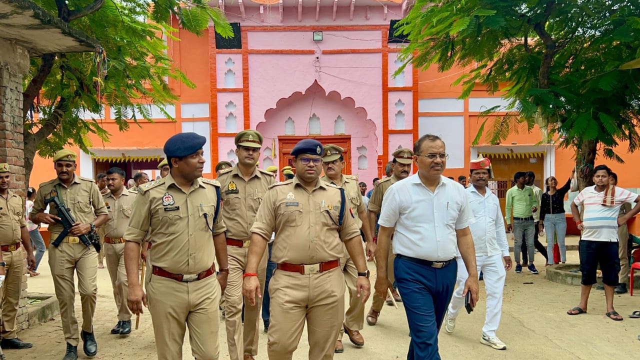 कन्नौज:  रोहली मेले का डीएम एसपी ने किया निरीक्षण