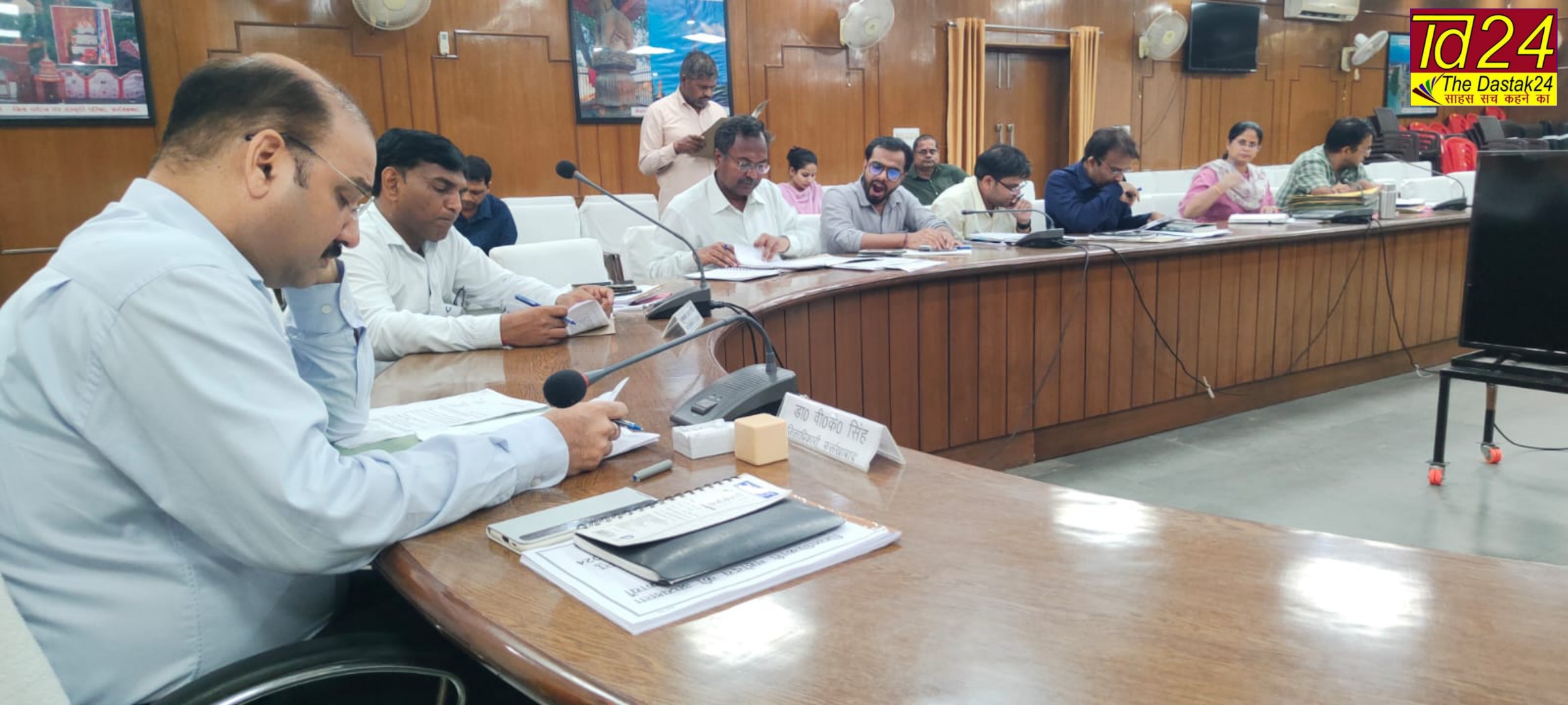 फर्रुखाबाद:कृषक दुर्घटना कल्याण योजना में मृतक किसान को 05 लाख का मुआवजा सरकार देगी-जिलाधिकारी