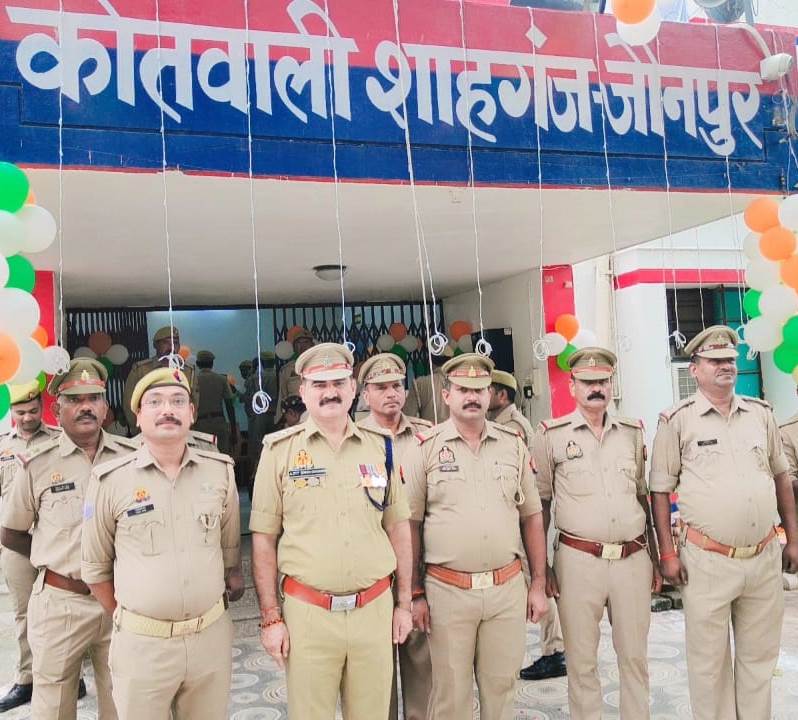 जौनपुर :थाना शाहगंज ने ऑनलाइन फ्रॉड हुए 4 लाख 70000 रुपए दिलाए वापस।