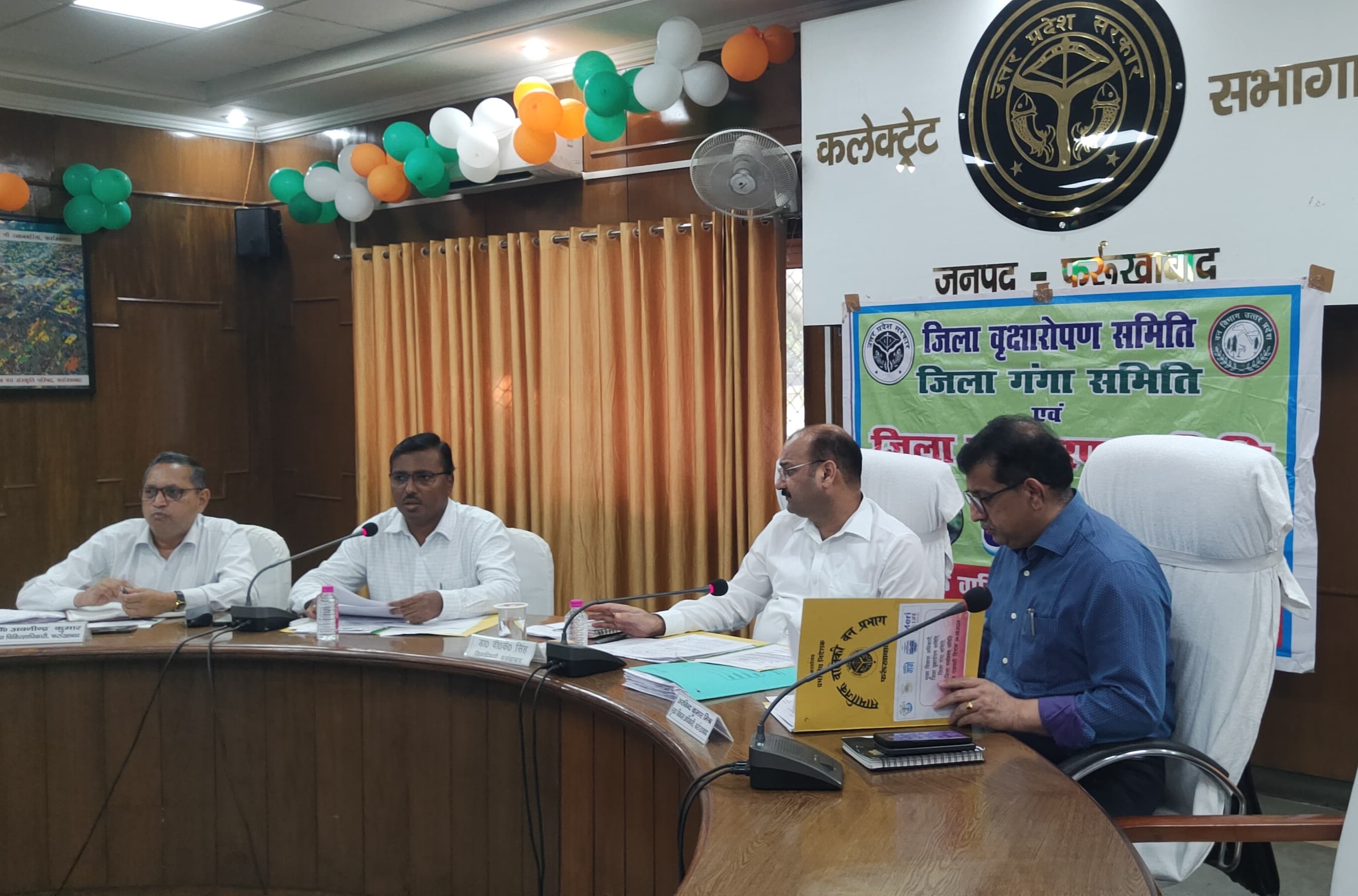 फर्रुखाबाद: प्राइवेट अस्पतालों में जैव चिकित्सा अवशिष्ट के डिस्पोजल की व्यवस्था न होने पर सीएमओ नोटिस जारी करे-जिलाधिकारी