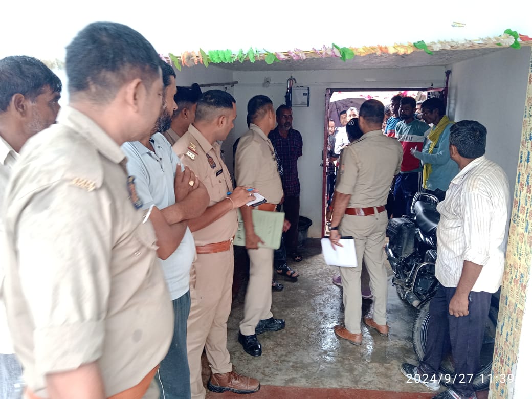 जालौन :माधौगढ़ तहसील क्षेत्र के जगममनपुर उदोतपुरा गांव में नवविवाहित महिला ने फांसी लगाकर अपनी जीवन लीला समाप्त कर ली ?