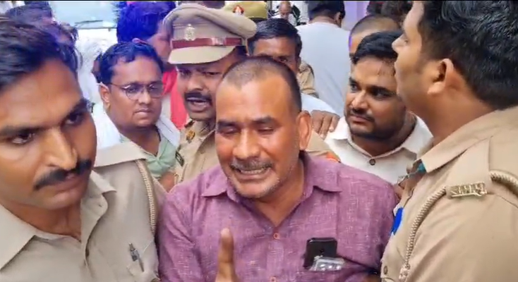 कन्नौज में सपा के पूर्व ब्लॉक प्रमुख नवाब सिंह यादव को दुष्कर्म के आरोप में गिरफ्तार किया था, डीएनए में किशोरी से दुष्कर्म की पुष्टि की।