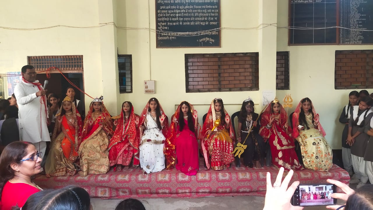 कन्नौज:  देवी मां के नौ स्वरूपों " के चरणों में किया नमन