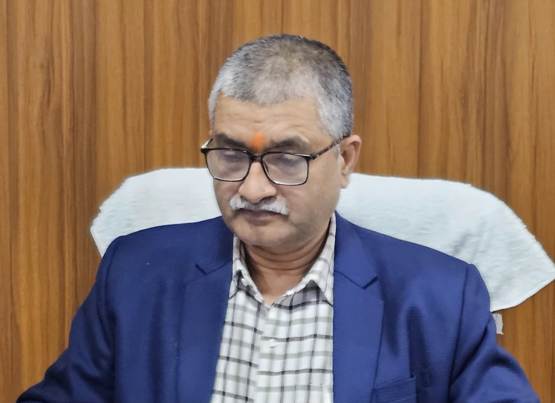 फर्रुखाबाद: जिलाधिकारी आशुतोष कुमार द्विवेदी ने रामनगरिया मेला का किया औचक निरीक्षण