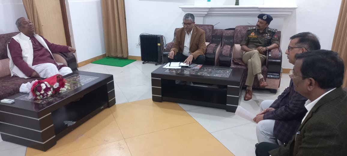 फर्रुखाबाद:मत्स्य पालको एवं मत्स्य गतिविधि से जुडे लोगो का मत्स्य किसान क्रेडिट कार्ड बैंक द्वारा स्वीकृत कराया