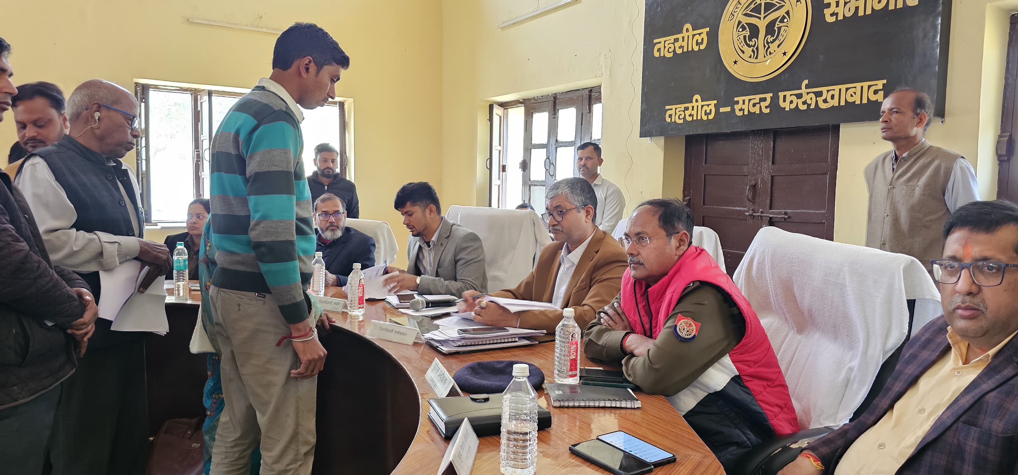 फर्रुखाबाद:ऑफीसर्स क्लब में सम्पूर्ण समाधान दिवस आयोजित 51 शिकायतें प्राप्त, दो मौके पर निस्तारित।