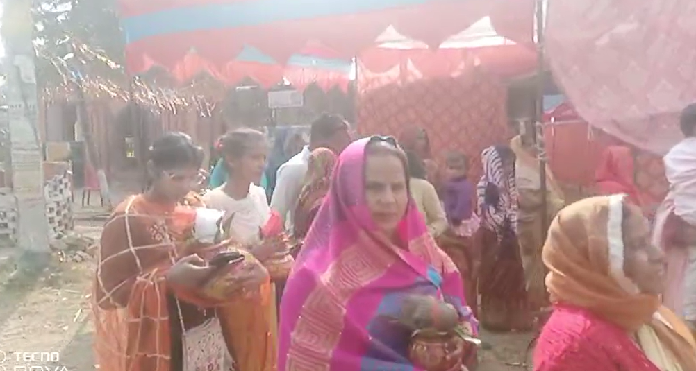 लखीमपुर खीरी में आश्रम हनुमान मंदिर पर विश्व कल्याण हेतु संत समागम एवं  कन्या भोज के साथ विशाल भंडारा का आयोजन किया गया
