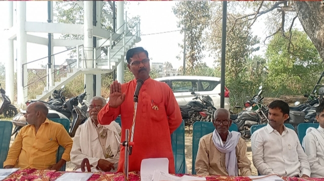 आजमगढ :सहकारी गन्ना विकास समिति बूढनपुर के सामान्य सभा की बैठक सम्पन्न