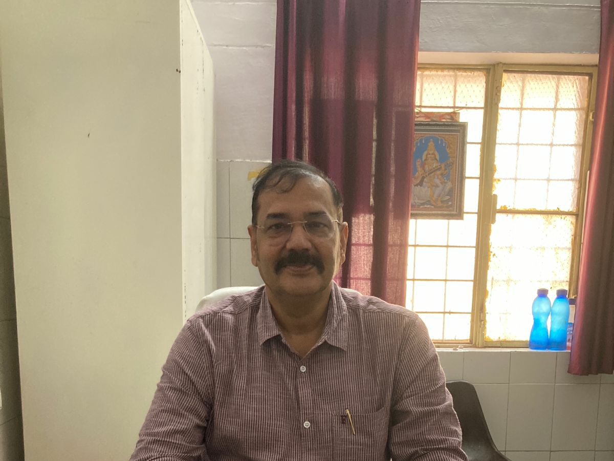 फर्रुखाबाद:बिना रजिस्ट्रेशन चल रहे नर्सिंग होम,अस्पतालो को 30 अप्रैल तक रजिस्ट्रेशन कराने का एसीएमओ ने दिया अल्टीमेटम।