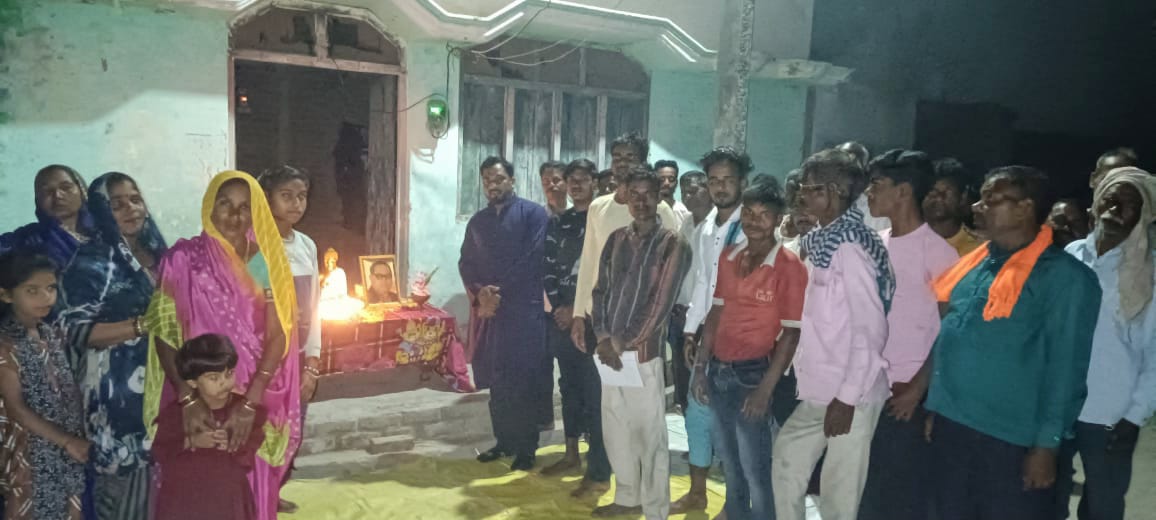 पीलीभीत :- आगामी डॉ भीमराव अम्बेडकर जयंती पर समाजवादी स्वाभिमान सम्मान समारोह अभियान के अंतर्गत PDA को मजबूत करें-सतेंद्र मौर्य