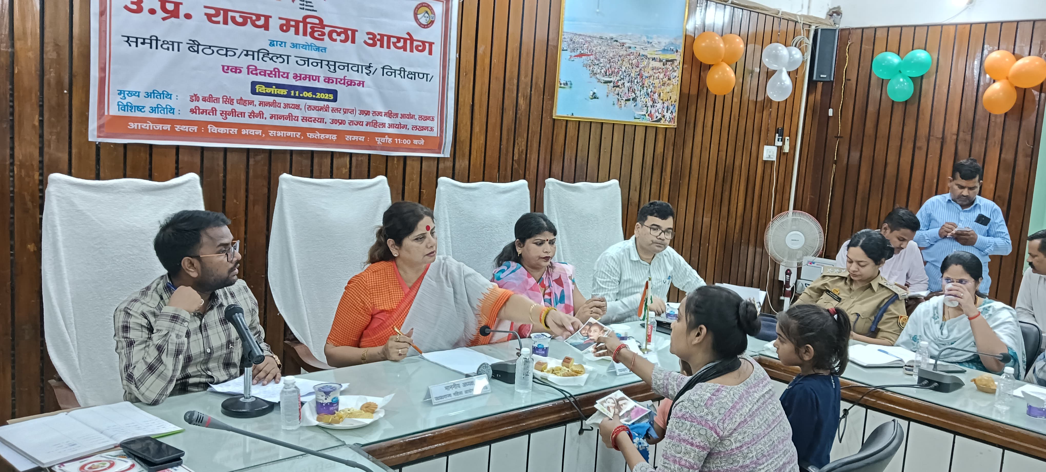 फर्रुखाबाद:महिला आयोग अध्यक्ष ने फतेहगढ़ में की महिला जनसुनवाई व विभागीय समीक्षा, अधिकारियों को दिए त्वरित कार्रवाई के निर्देश