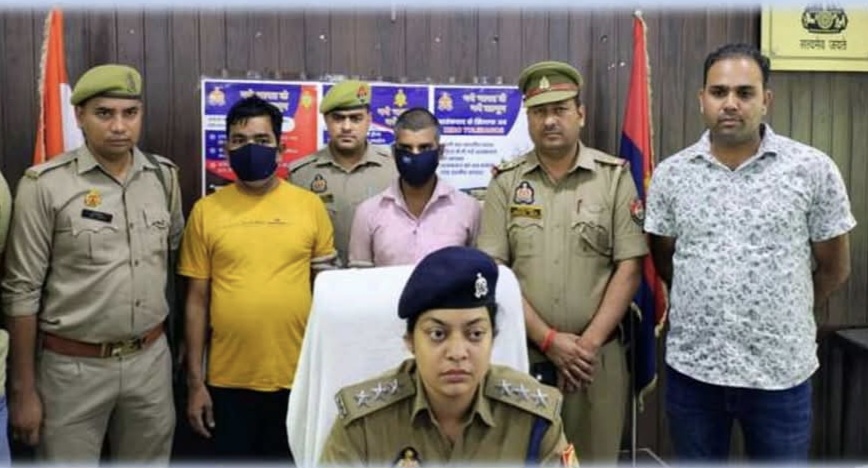 फर्रुखाबाद:शराब ठेके के सेल्समैन की हत्या में वांछित दो आरोपी 72 घंटे में गिरफ्तार।
