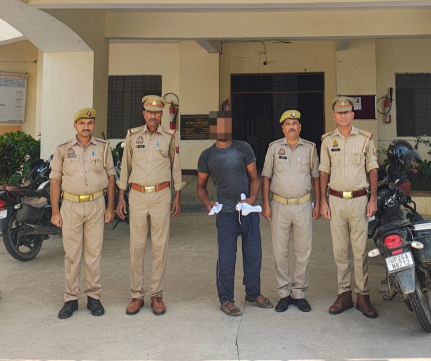 पीलीभीत : गोवंशीय पशुओं का वध करने की घटना का घुंघचाई पुलिस ने किया खुलासा ।
