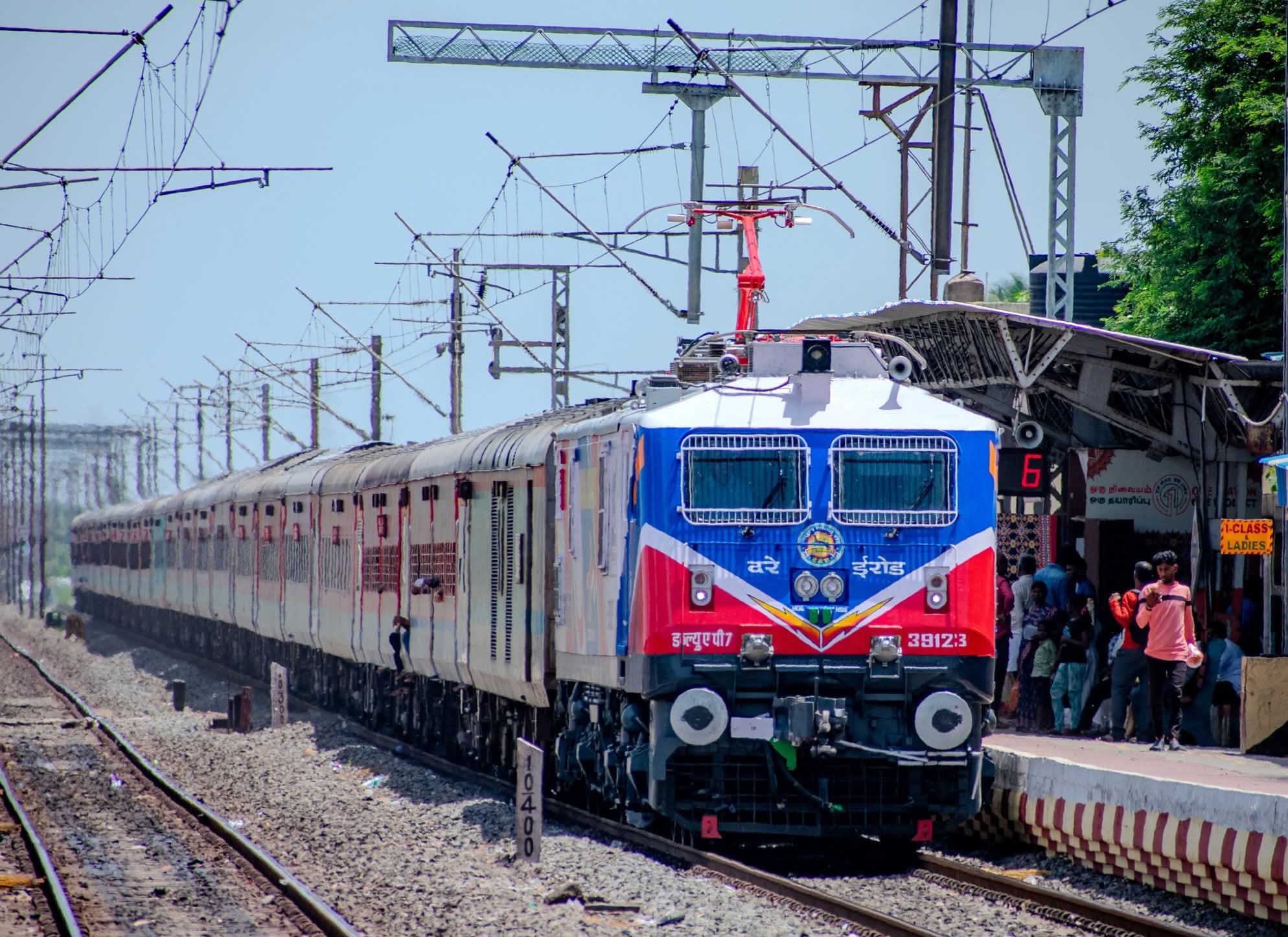 ग्रीष्मकालीन राहत: मुंबई सेंट्रल से फर्रुखाबाद-कानपुर अनवरगंज के लिए स्पेशल ट्रेन, 1 जुलाई से बुकिंग शुरू