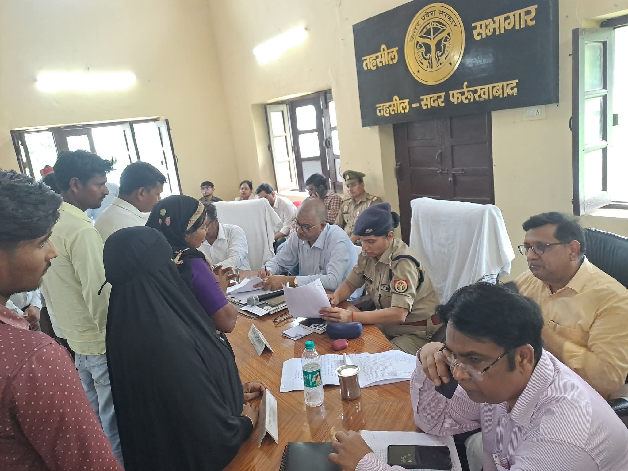 फर्रुखाबाद:सम्पूर्ण समाधान दिवस में 101 शिकायतें दर्ज, 03 का हुआ मौके पर निस्तारण।