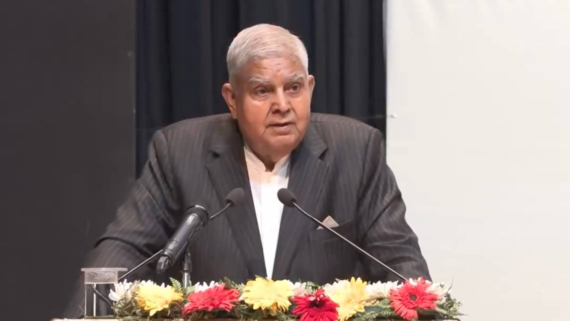 नई दिल्ली:भारत के उपराष्ट्रपति जगदीप धनखड़ ने स्वास्थ्य कारणों से दिया इस्तीफा, राष्ट्रपति को भेजा भावुक पत्र।