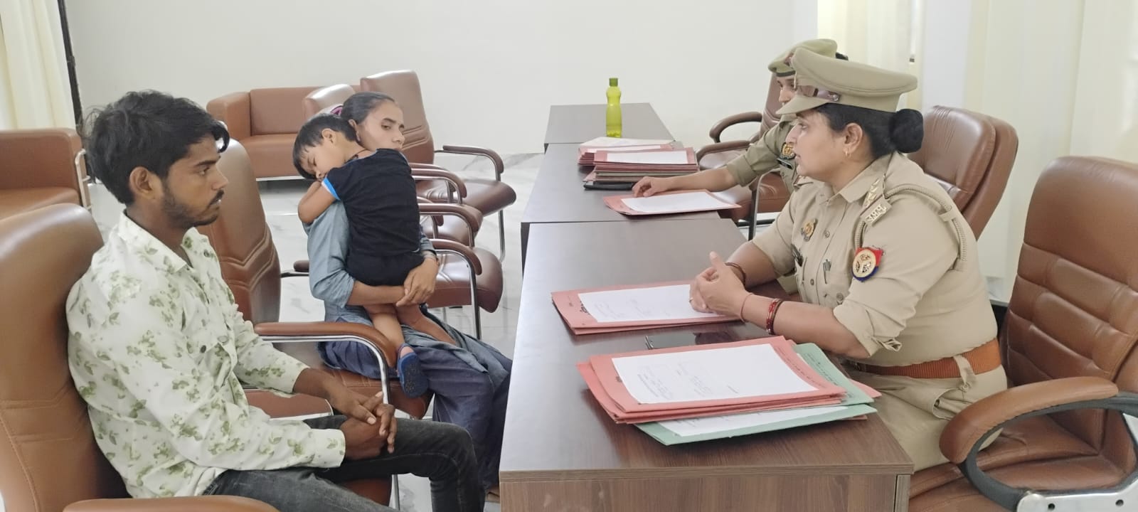 कन्नौज:परिवार परामर्श केन्द्र की पहल से बिखरता परिवार फिर से जुड़ा, आपसी सहमति से घर लौटे पति-पत्नी