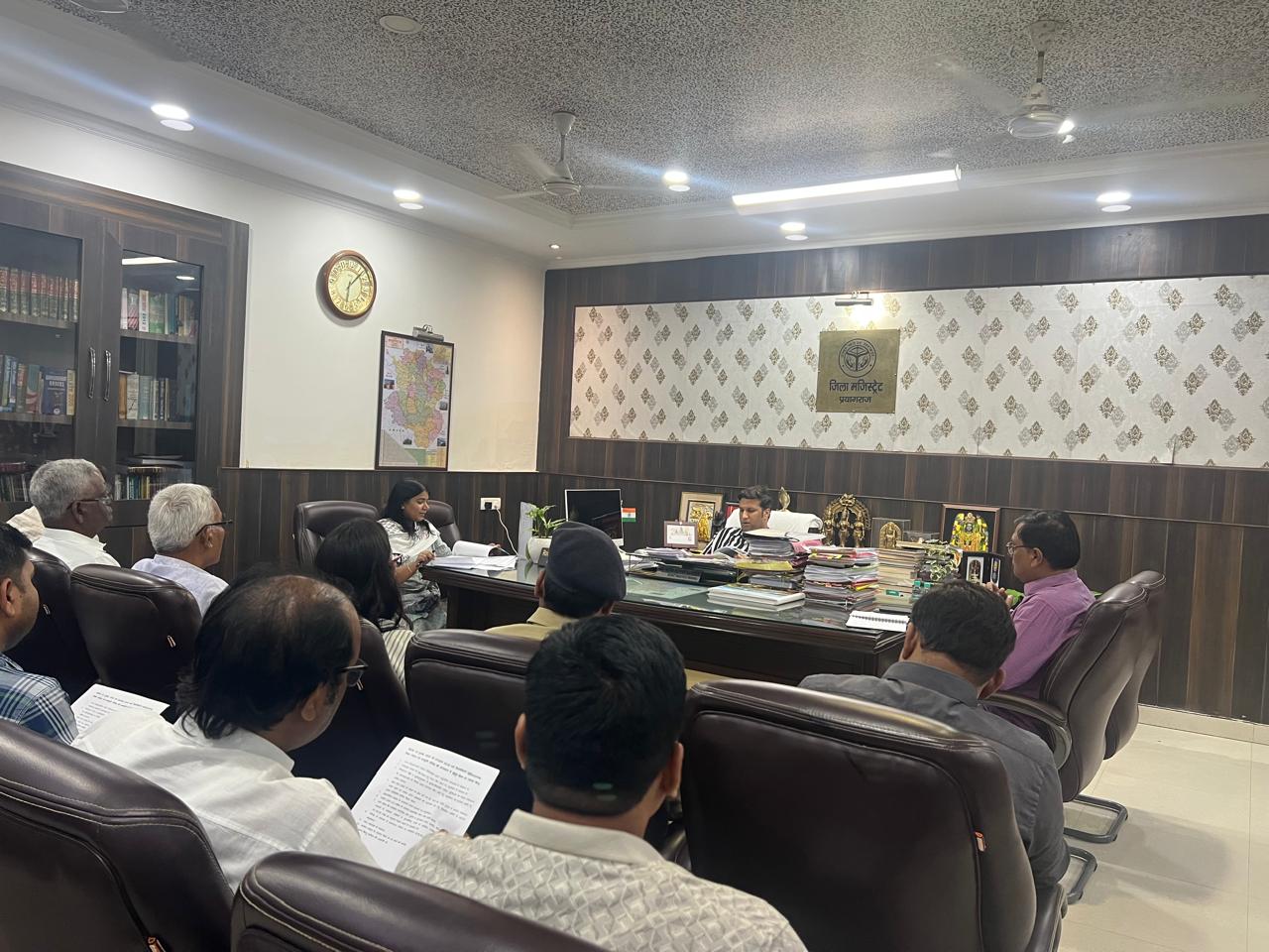 प्रयागराज : जिलाधिकारी की अध्यक्षता में जिला पर्यटन एवं संस्कृति परिषद की बैठक संपन्न