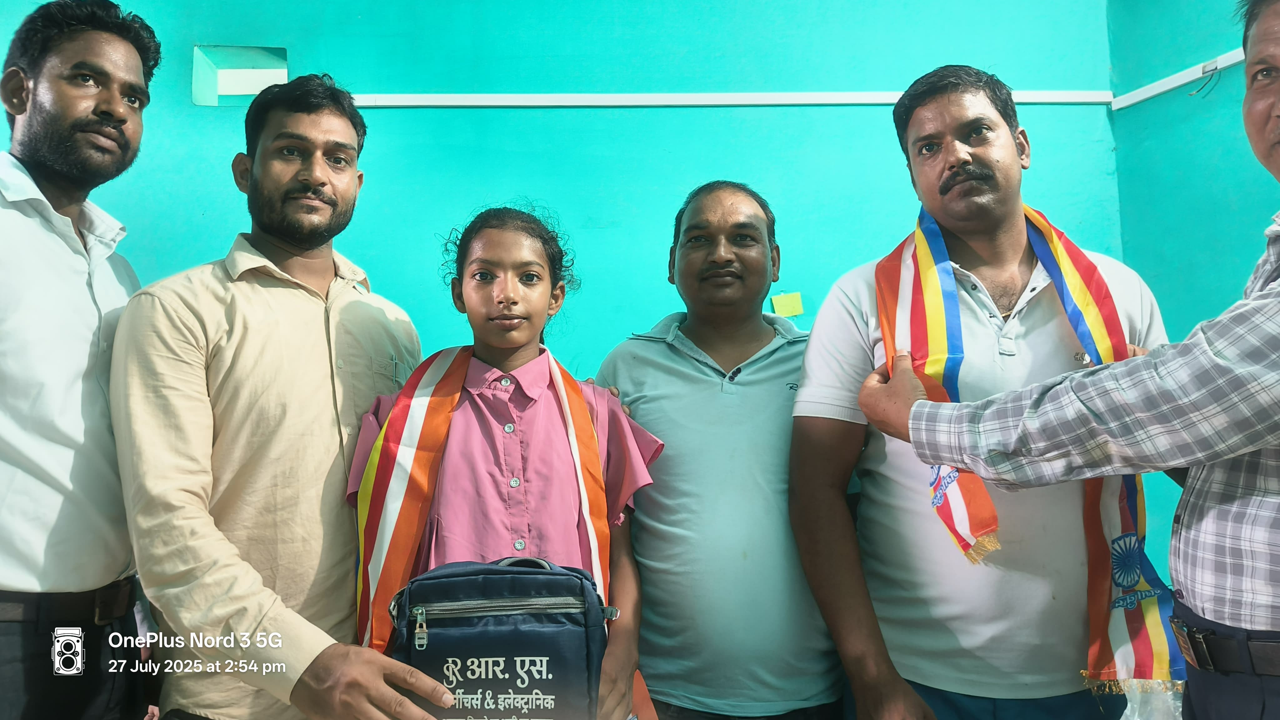 अखिल भारतीय शाक्य महासभा इकाई फर्रुखाबाद की टीम ने उत्तर प्रदेश के अंडर 14 में मुकाम हासिल करने वाली रेसर रौनक शाक्य को सम्मानित किया