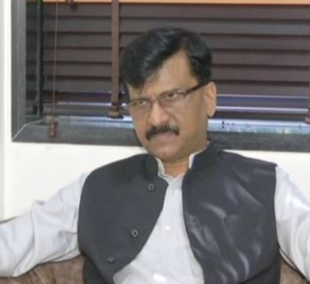 TMC के विलय की अटकलों पर संजय राउत की ममता बनर्जी को नसीहत