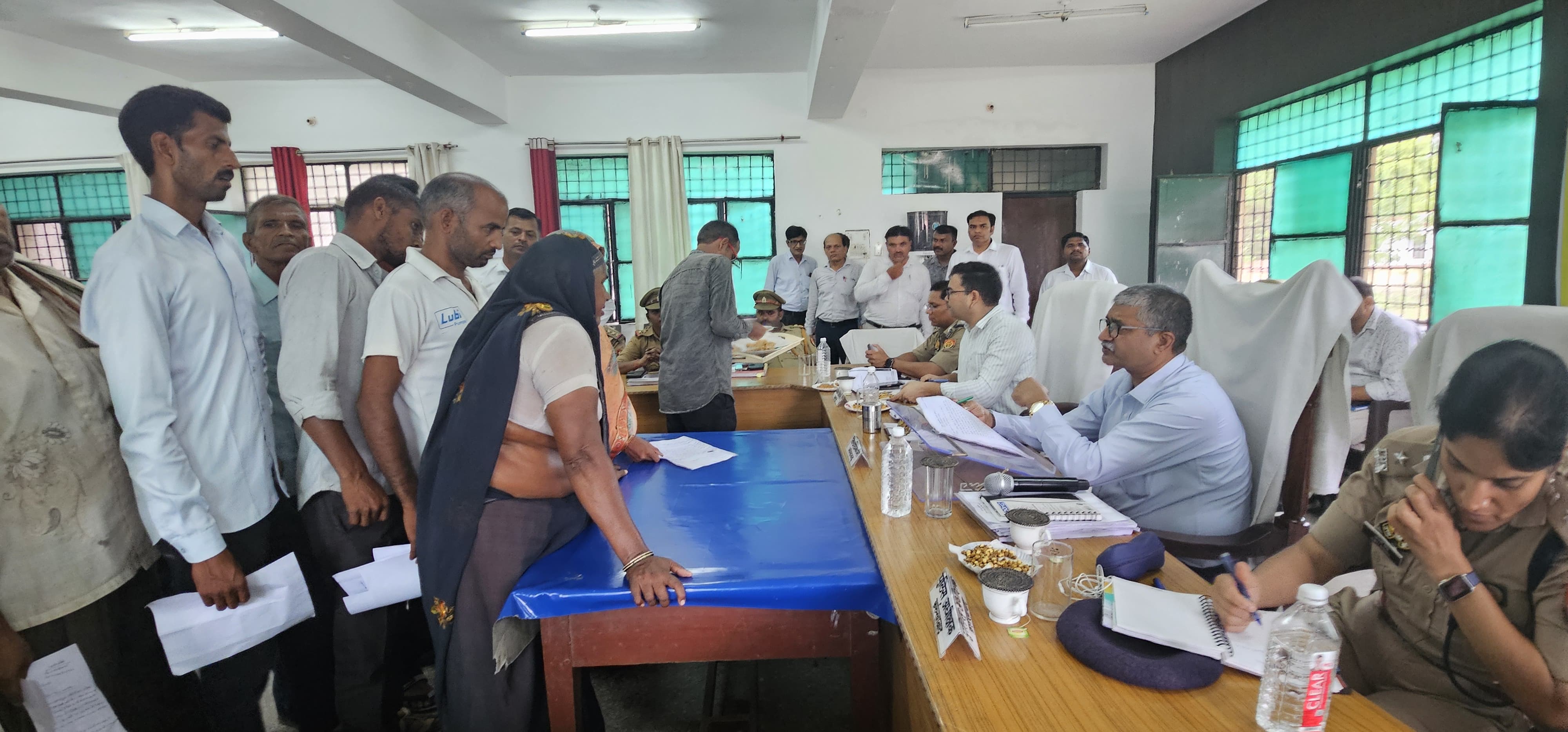 फर्रुखाबाद:सम्पूर्ण समाधान दिवस में 131 शिकायतें प्राप्त, 6 का मौके पर निस्तारण
