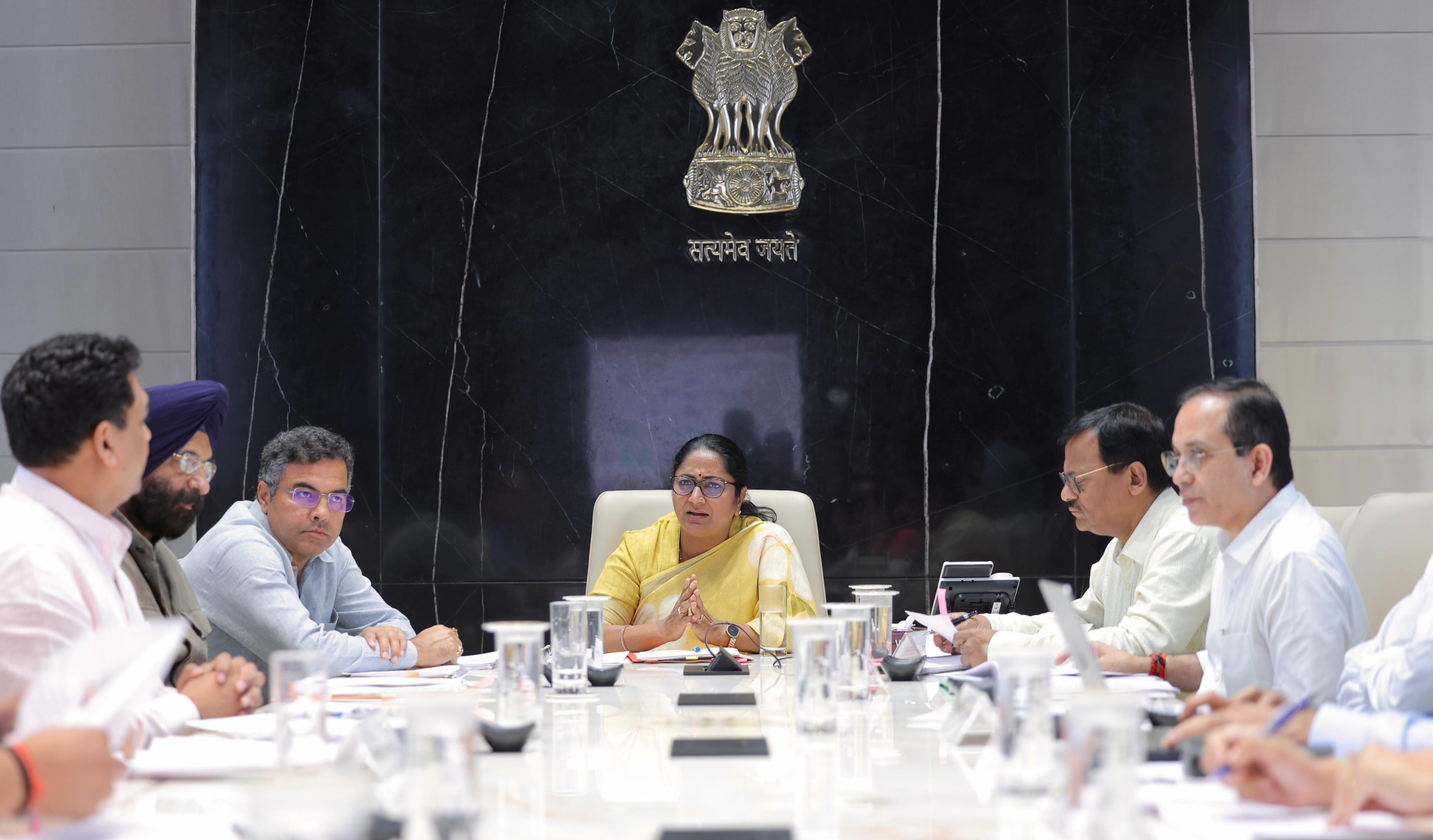 दिल्ली में लागू होगा Single Window System, कैबिनेट ने लॉन्च किया ‘दिल्ली मित्र’ एप