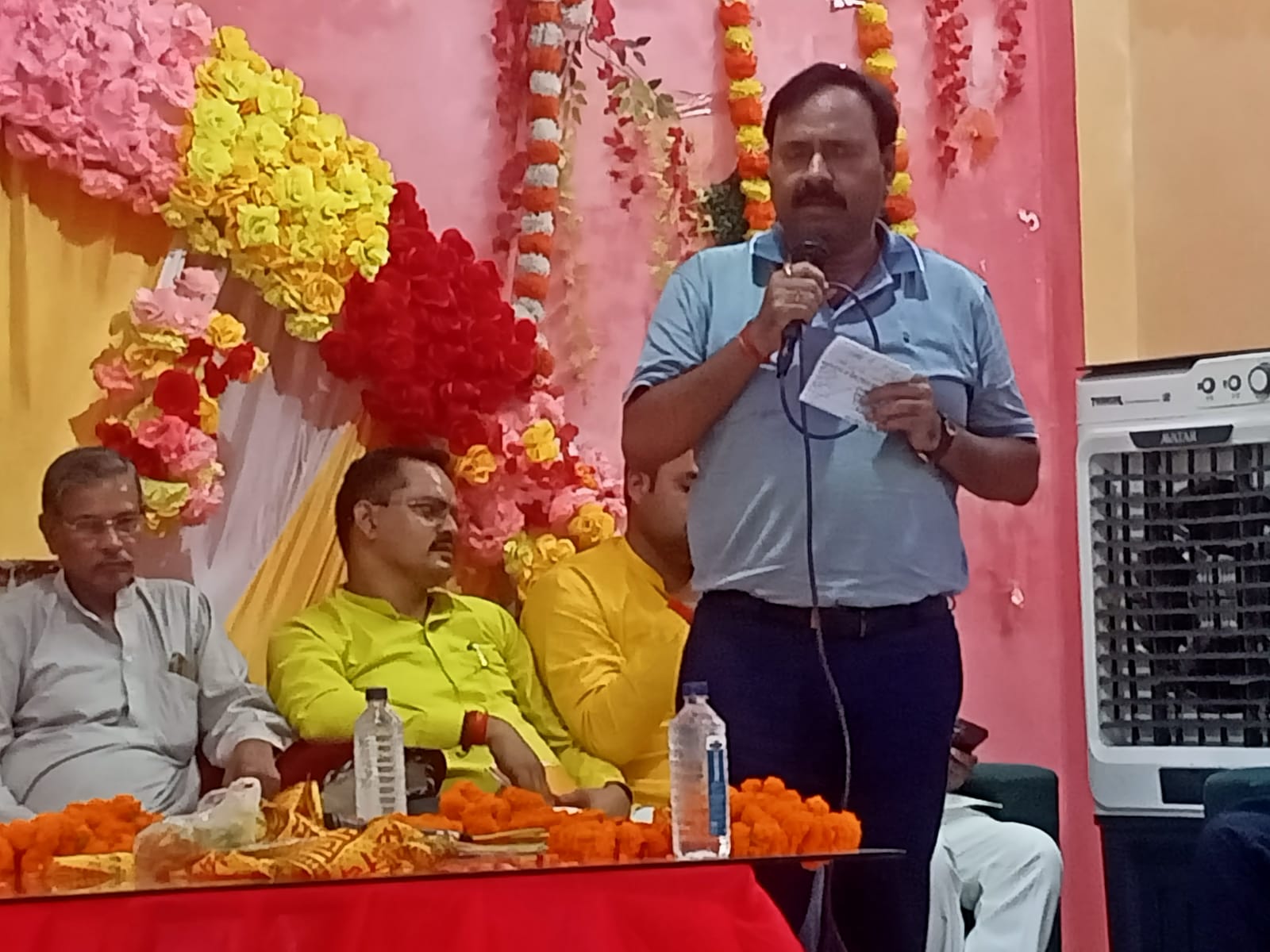 सीतापुर : सांसद अशोक कुमार रावत ने जन सभा को किया सम्बोधित , भाजपा प्रत्याशी सीमा भार्गव को भारी मतों से जिताने के लिए की अपील