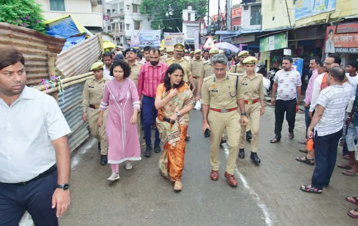 लखीमपुर खीरी : मंडलायुक्त डॉ रोशन जैकब ने गोला भूतनाथ मेले को लेकर किया स्थलीय निरीक्षण,सम्बन्धित अधिकारियों को दिए आवश्यक दिशा निर्देश