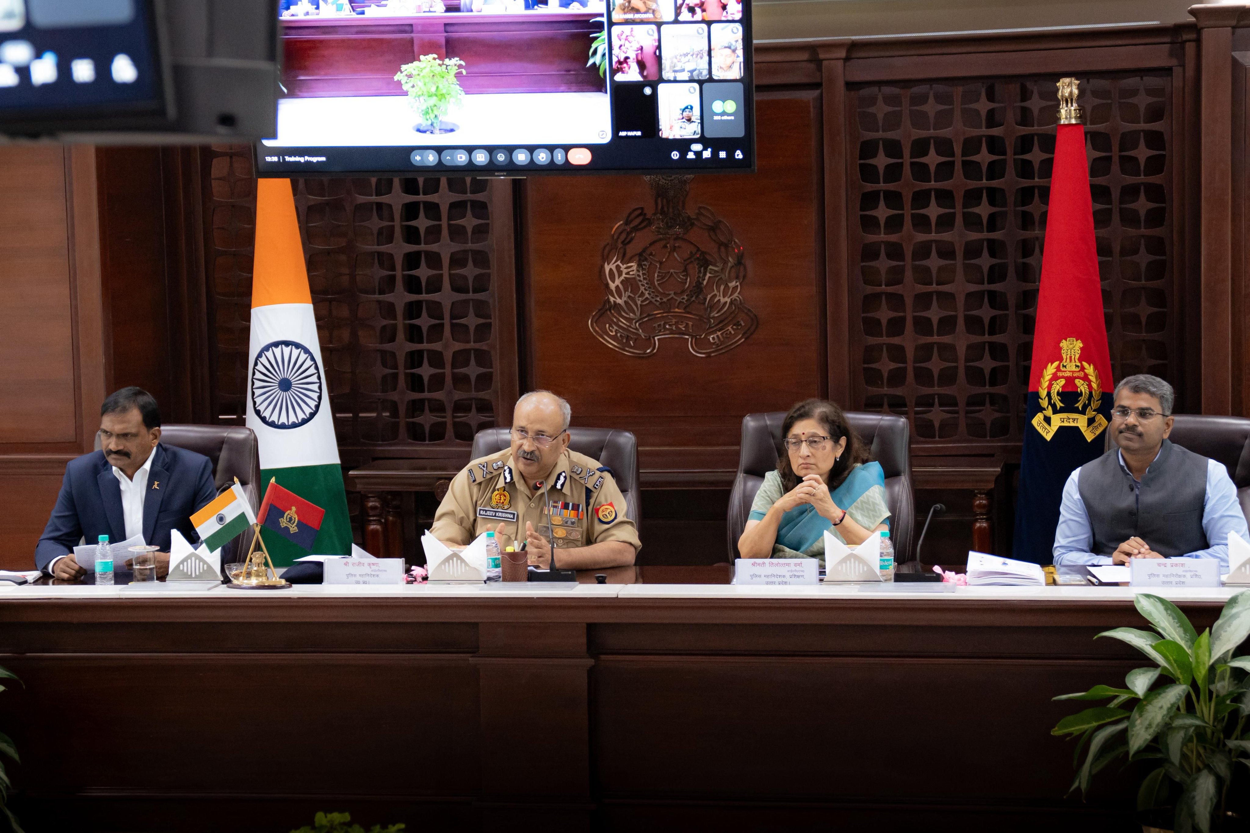 लखनऊ:यूपी पुलिस प्रशिक्षण निदेशालय की नई पहल : डीजीपी ने किया ऑनलाइन पोर्टल और प्रशिक्षण कार्यक्रमों का शुभारंभ।