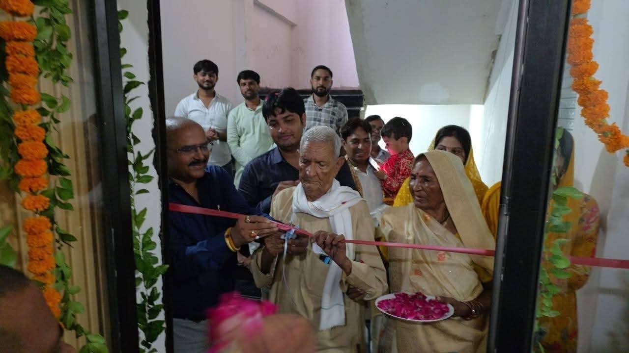 लखनऊ में डॉ. नवल किशोर शाक्य ने शुरू की लक्ष्य मेडिको ?
