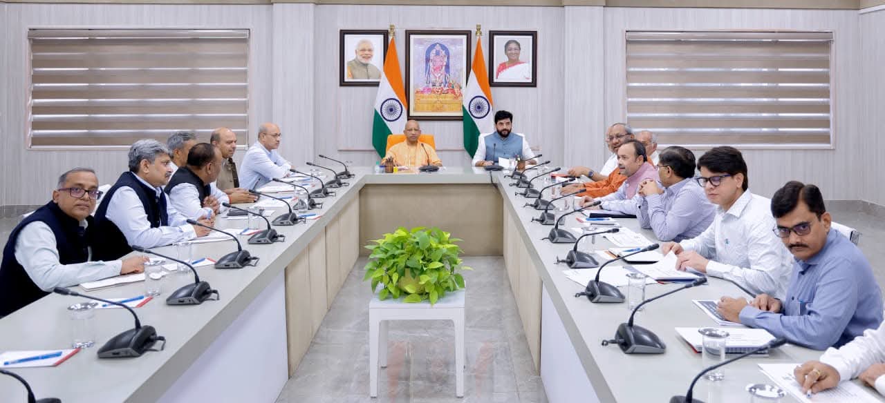 लखनऊ में सहकारिता विभाग की उच्चस्तरीय बैठक, सीएम योगी ने दिए बड़े निर्देश