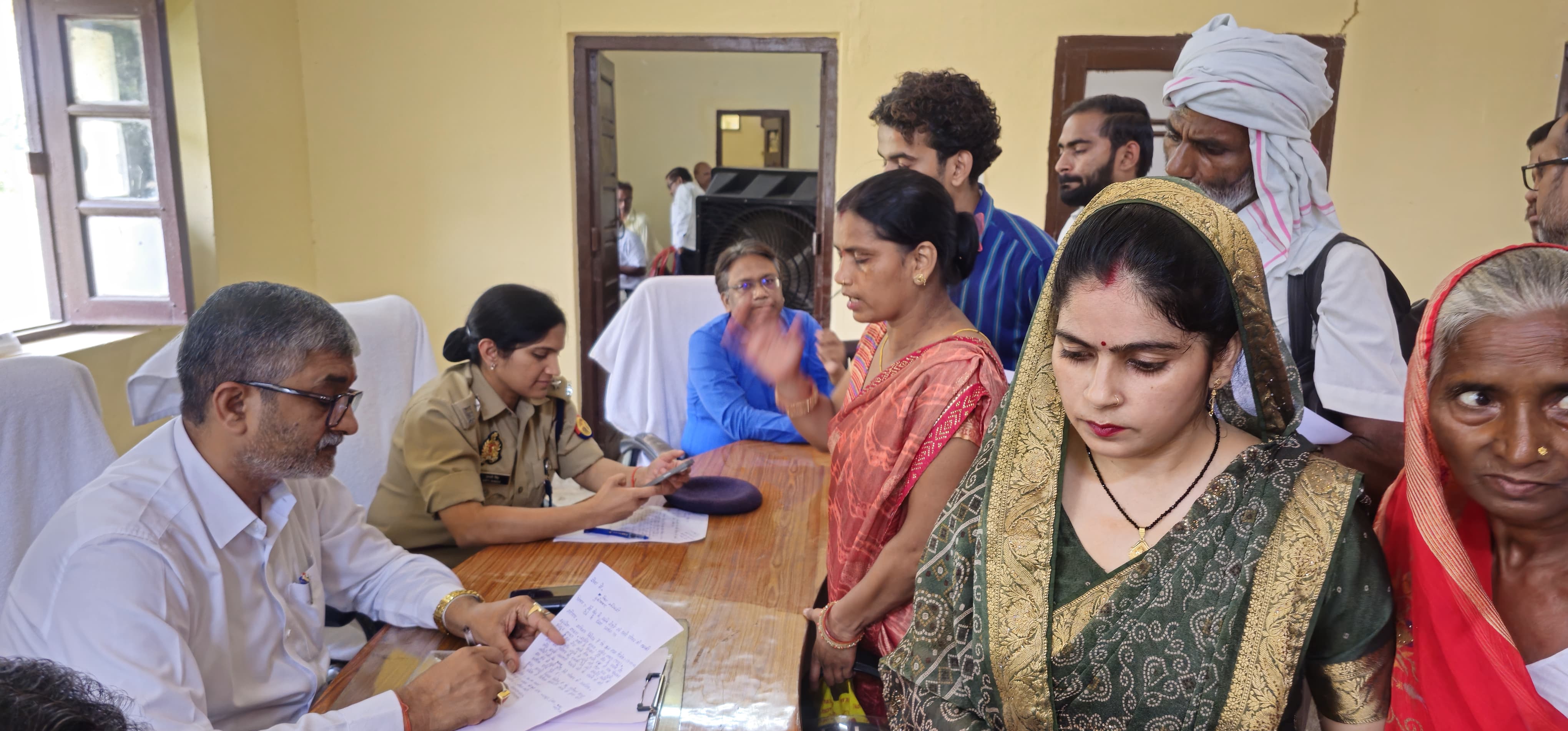 फर्रूखाबाद में तहसील सदर का सम्पूर्ण समाधान दिवस आयोजित