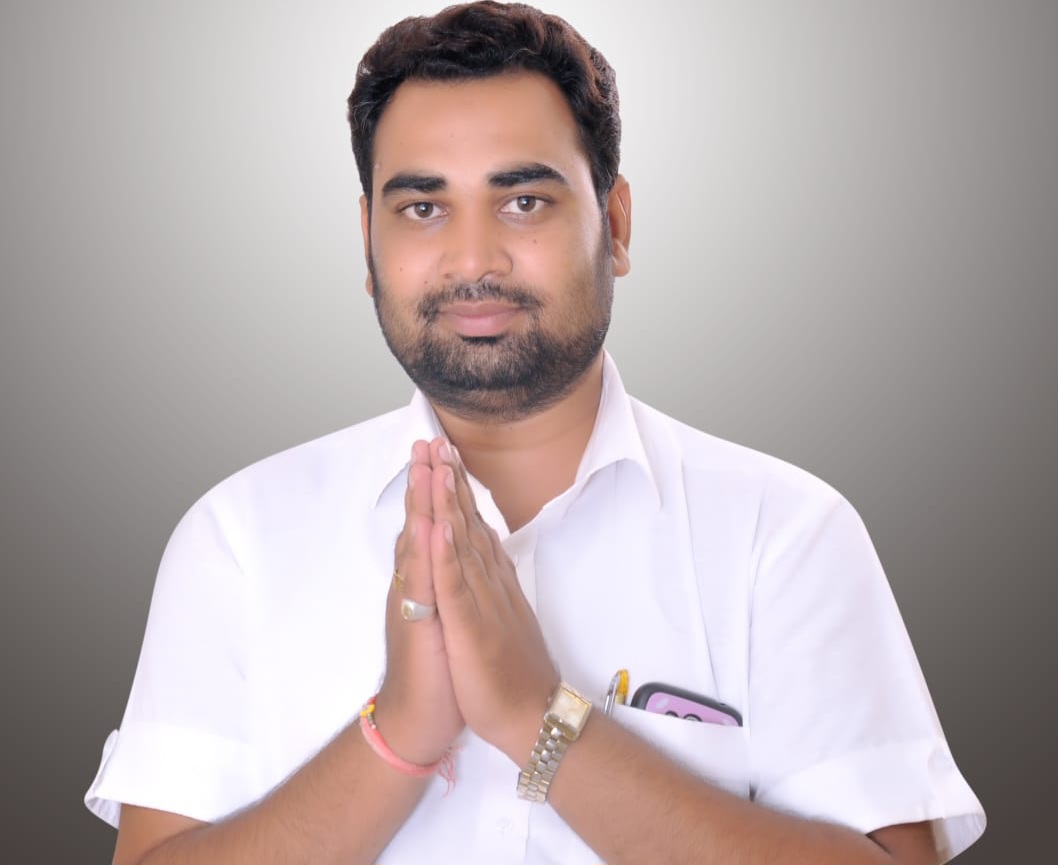 फर्रुखाबाद:जनता का आशीर्वाद ही मेरी असली ताकत है — जिला पंचायत सदस्य पद के प्रत्याशी अमित यादव का संकल्प