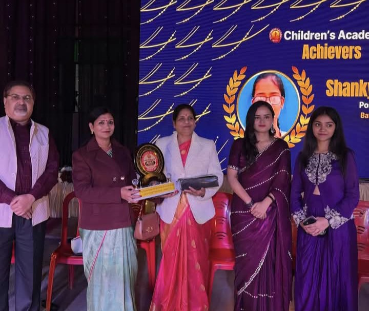 लखीमपुर खीरी : चिल्ड्रेन एकेडमी गोला का रजत जयंती समारोह धूमधाम से संपन्न