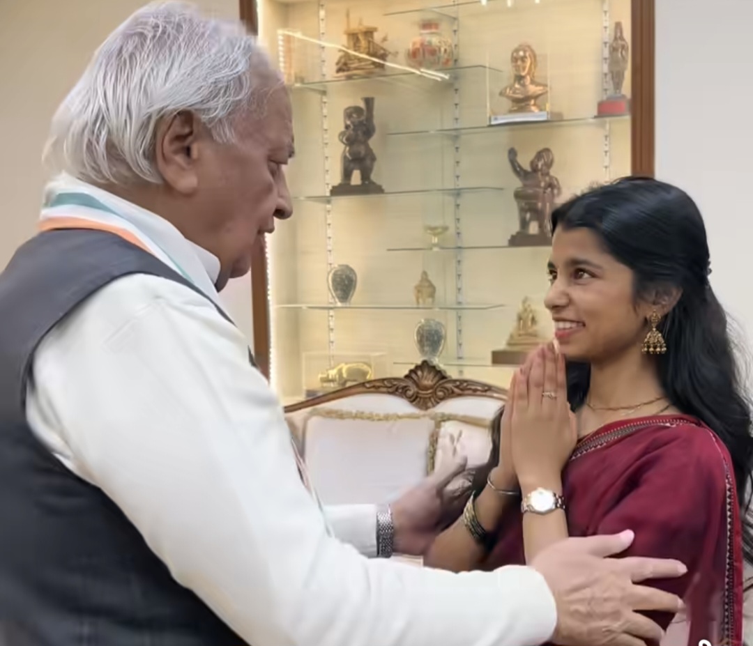 पटना से बड़ी खबर: युवा विधायक मैथिली ठाकुर को मिला महामहिम राज्यपाल से मिलने का सौभाग्य