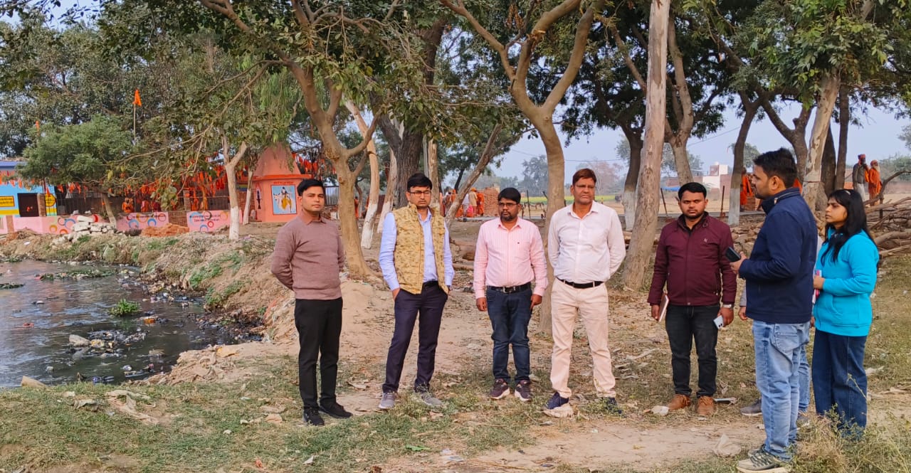 कासगंज में मुख्य विकास अधिकारी महोदय के निर्देशन में जिला गंगा समिति द्वारा गंगा नदी तटों पर स्थित अपशिष्ट नालों के सर्वेक्षण का कार्य प्रभावी रूप से सम्पन्न किया गया।