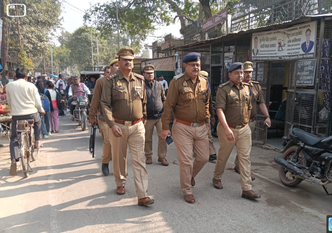 फर्रुखाबाद:कायमगंज में जुमे की नमाज़ को लेकर सुरक्षा कड़ी, एएसपी अरुण कुमार सिंह व सीओ ने किया व्यापक निरीक्षण