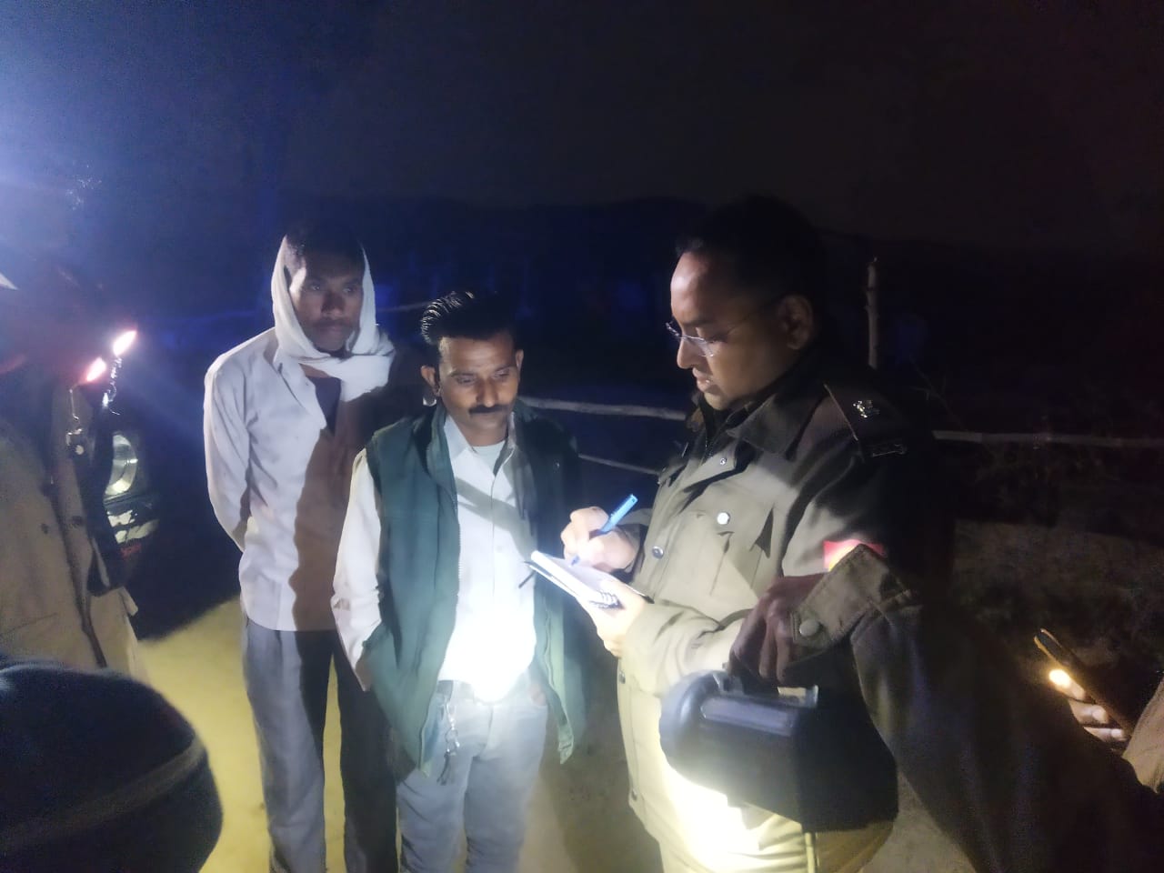 फर्रुखाबाद: नामकरण समारोह में हर्ष फायरिंग से 20 वर्षीय युवक की मौत, एएसपी ने किया स्थल निरीक्षण