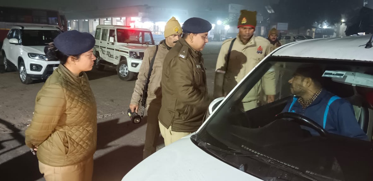 फर्रुखाबाद:एएसपी अरुण कुमार सिंह ने किया रात्रि भ्रमण, नाइट गश्त व ड्यूटी की सघन चेकिंग