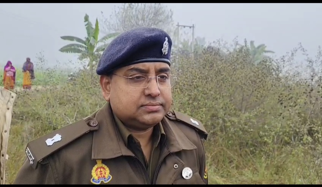 फर्रुखाबाद:कायमगंज में संदिग्ध हालात में युवक की मौत, खेत में मिला शव, जांच में जुटी पुलिस