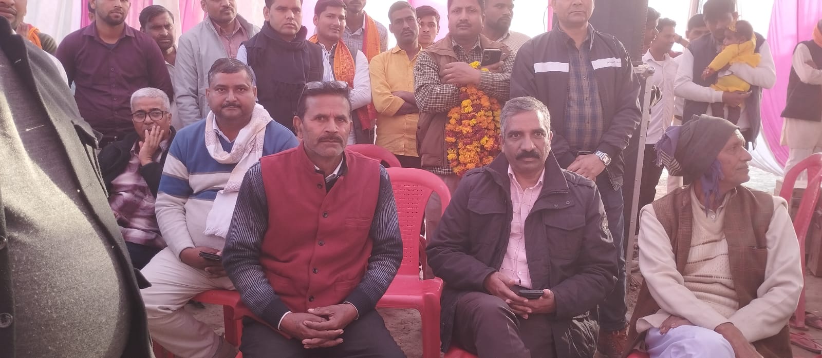 कासगंज:अनुभूति प्रगति एवं परिवर्तन केंद्र पर एडीजी अंशुमान यादव द्वारा फहराया गया ध्वज
