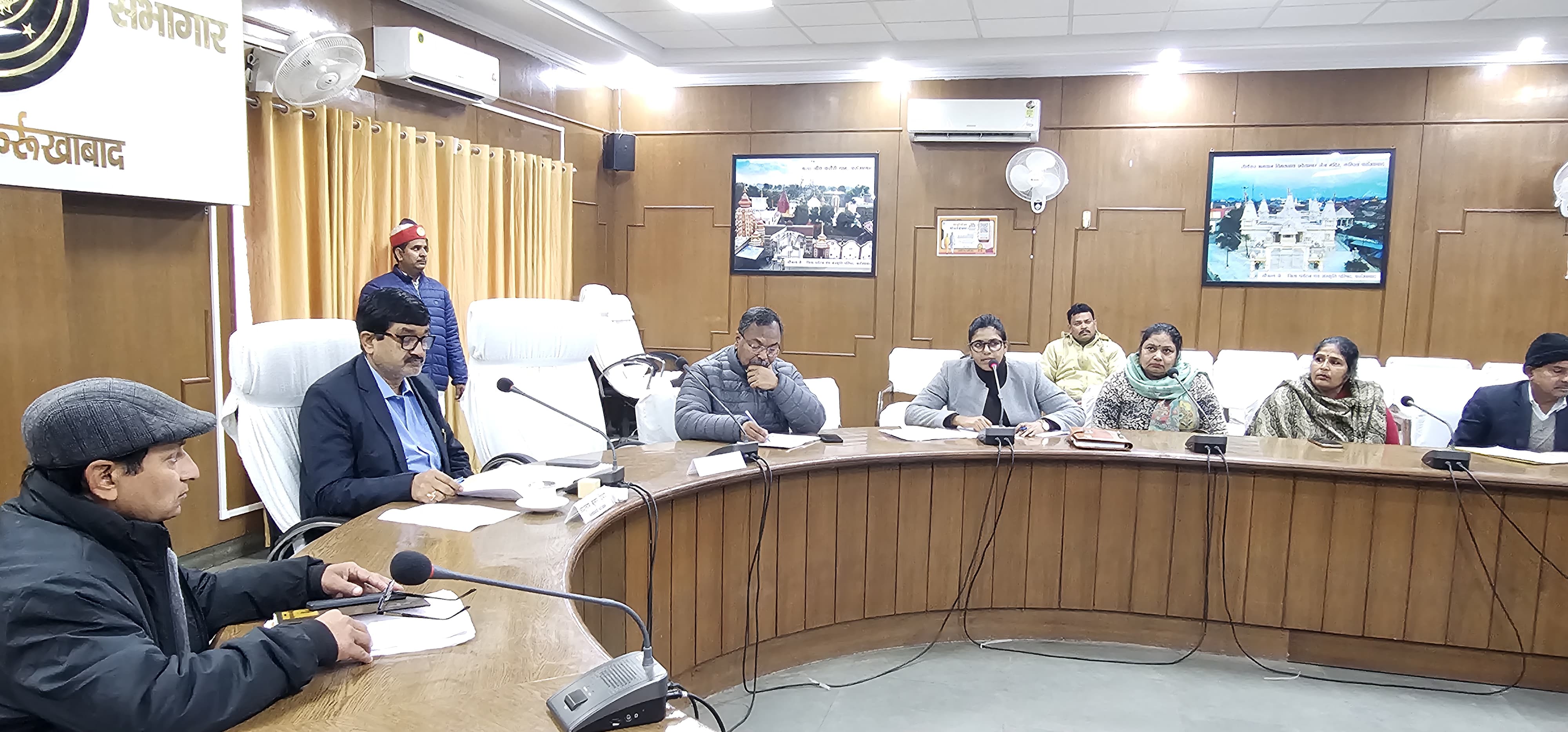 फर्रुखाबाद:कलेक्ट्रेट सभागार में बाल श्रम उन्मूलन को लेकर अहम बैठक, 2026 तक जनपद को बाल श्रम मुक्त बनाने का लक्ष्य