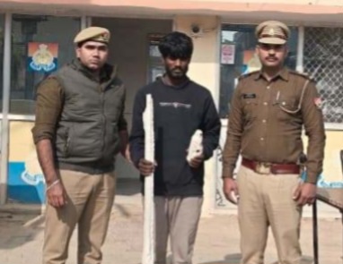 फर्रुखाबाद:मोहम्मदाबाद पुलिस ने नीलगाय शिकार मामले में अभियुक्त को किया गिरफ्तार, अवैध हथियार व रांगा के टुकड़े बरामद