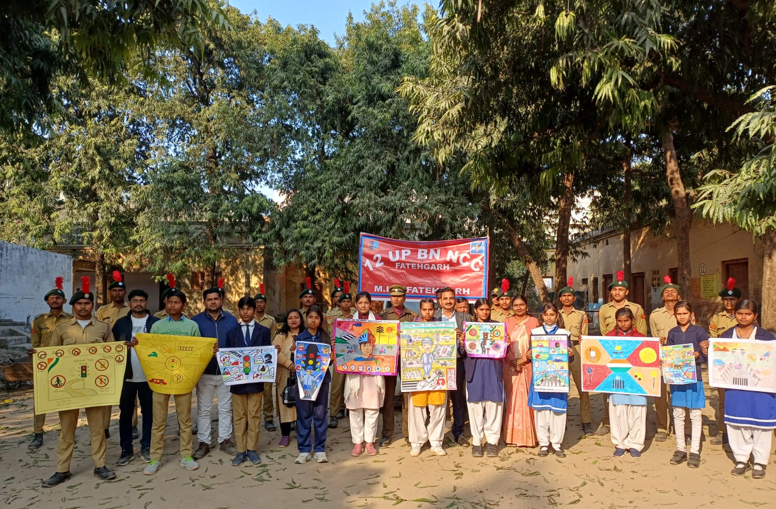 फर्रुखाबाद:म्युनिसिपल इंटर कॉलेज फतेहगढ़ में जनपद स्तरीय सड़क सुरक्षा जागरूकता प्रतियोगिताएं संपन्न
