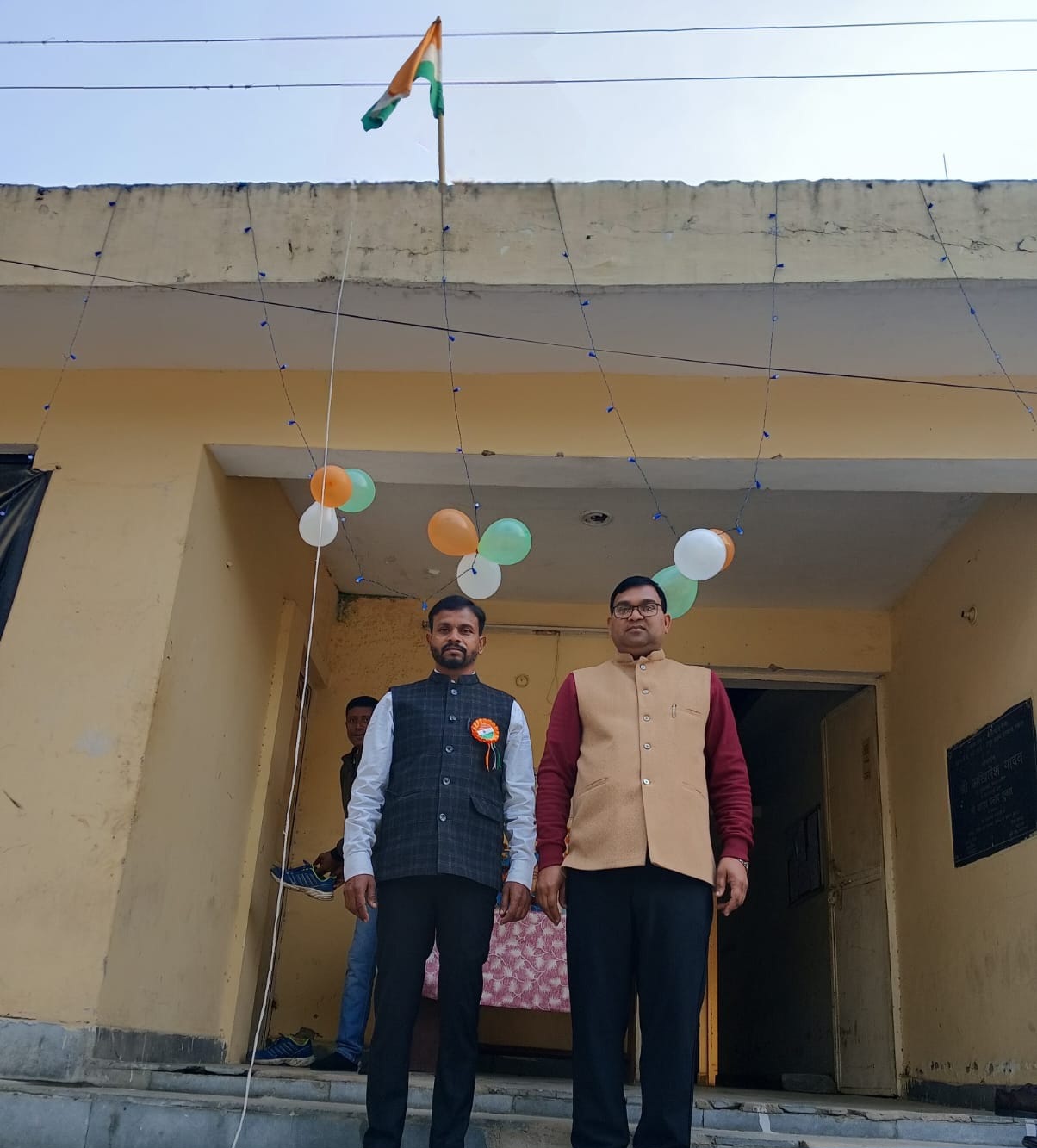 लखनऊ:33/11 केवी सबस्टेशन रतन खंड पर हर्षोल्लास के साथ मनाया गया 77वां गणतंत्र दिवस