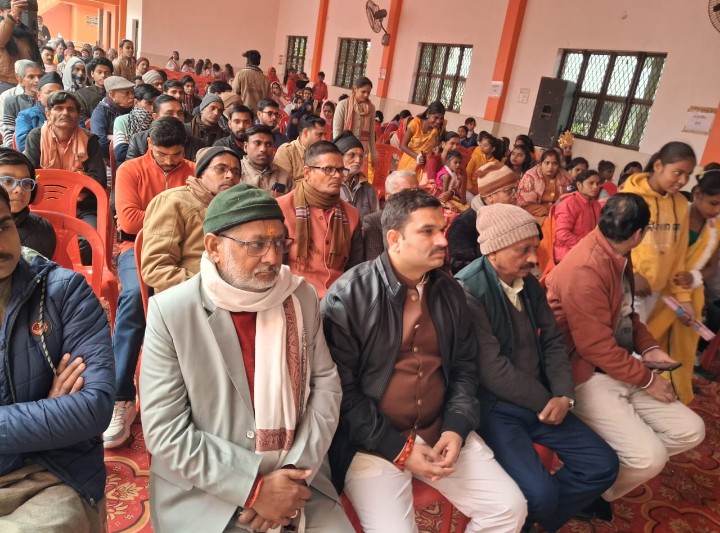 लखीमपुर खीरी : गोला में विराट हिन्दू सम्मेलन, सामाजिक समरसता पर दिया गया जोर