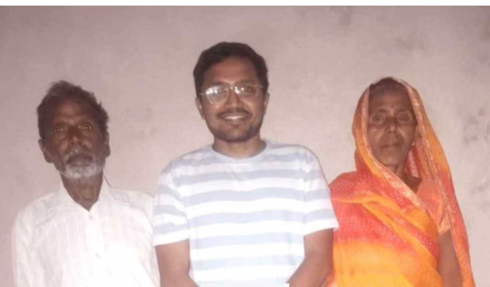 रायबरेली: “माँ, मैं IAS बन गया” –जिले के मजदूर के बेटे विमल कुमार ने UPSC में 107वीं रैंक हासिल कर रचा इतिहास