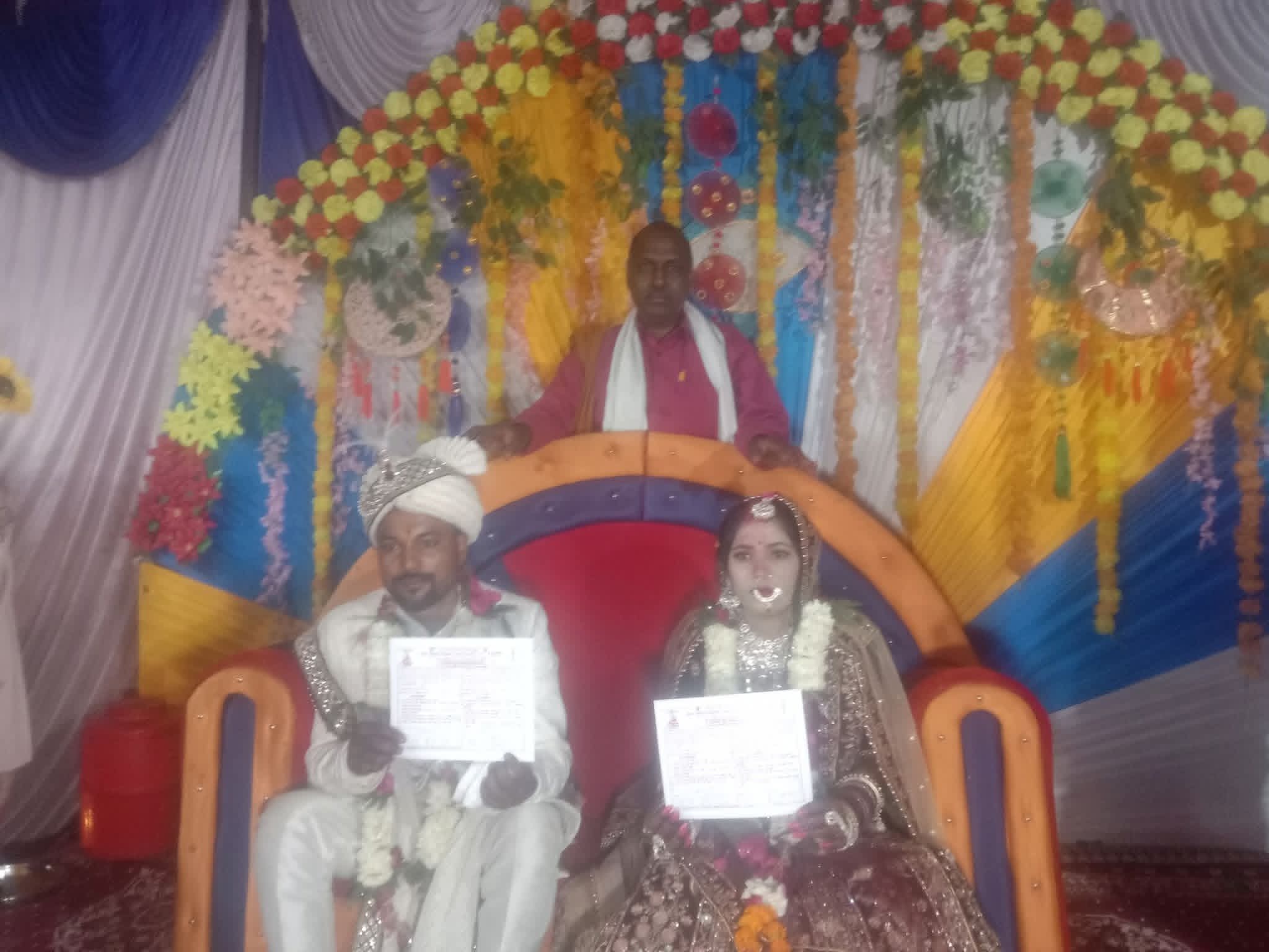 फर्रुखाबाद की भारती और नोएडा के राकेश का बौद्ध रीति से दाम्पत्य सूत्र बन्धन संस्कार सम्पन्न